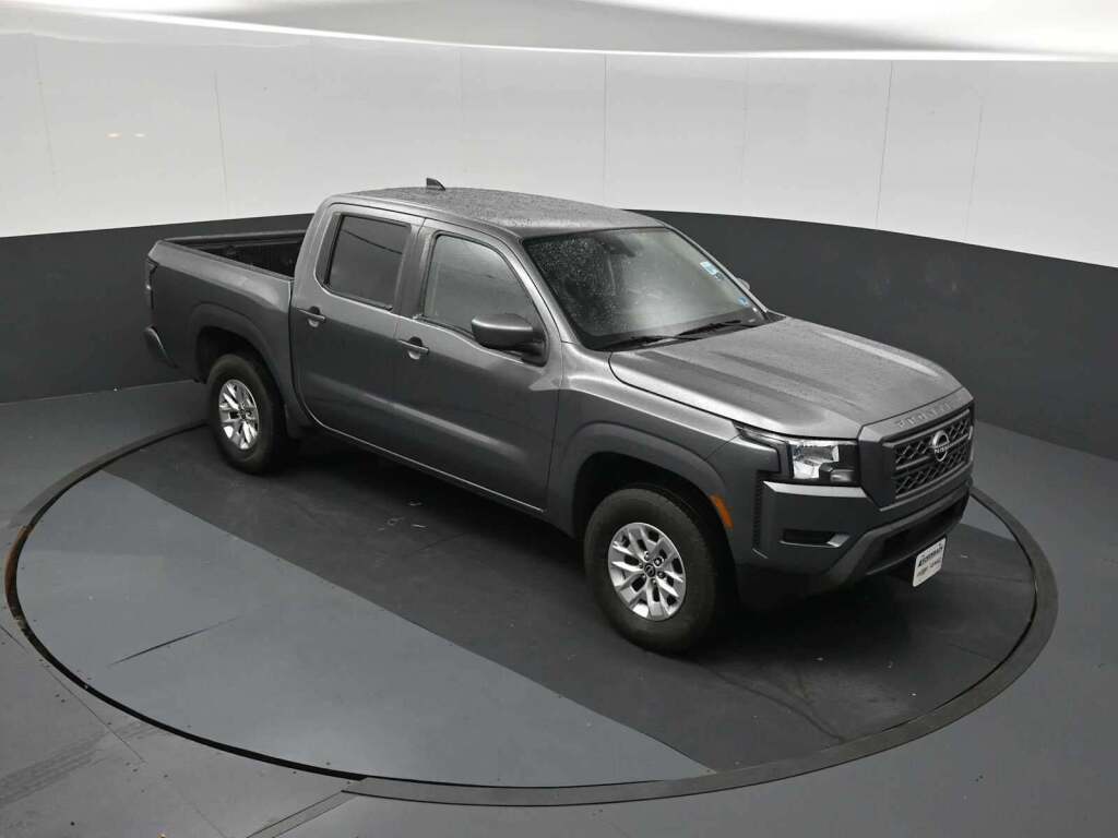 2024 Nissan Frontier Crew Cab SV 4x4