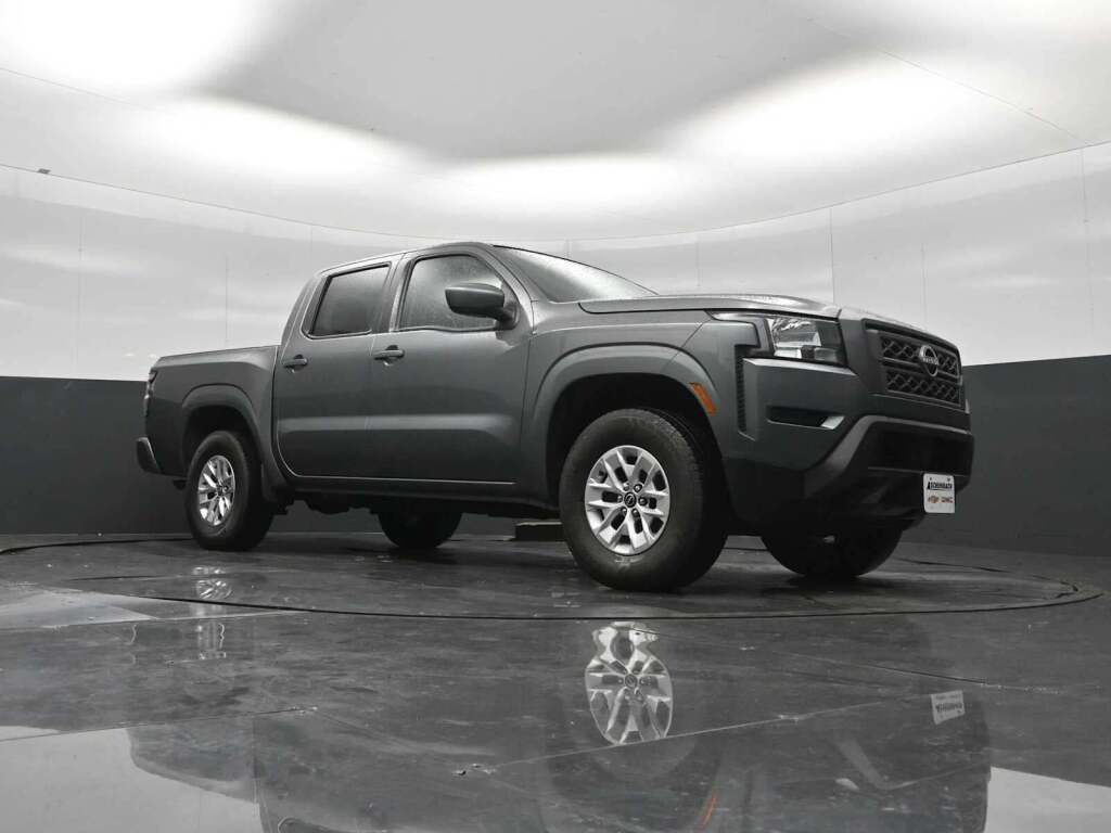 2024 Nissan Frontier Crew Cab SV 4x4