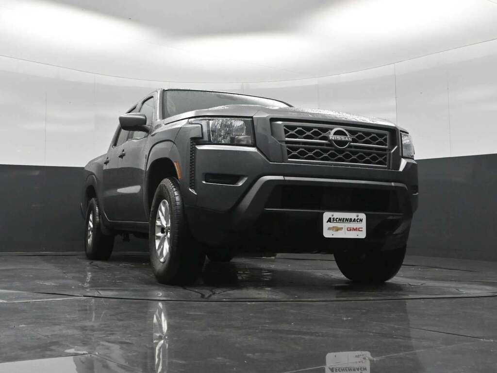 2024 Nissan Frontier Crew Cab SV 4x4