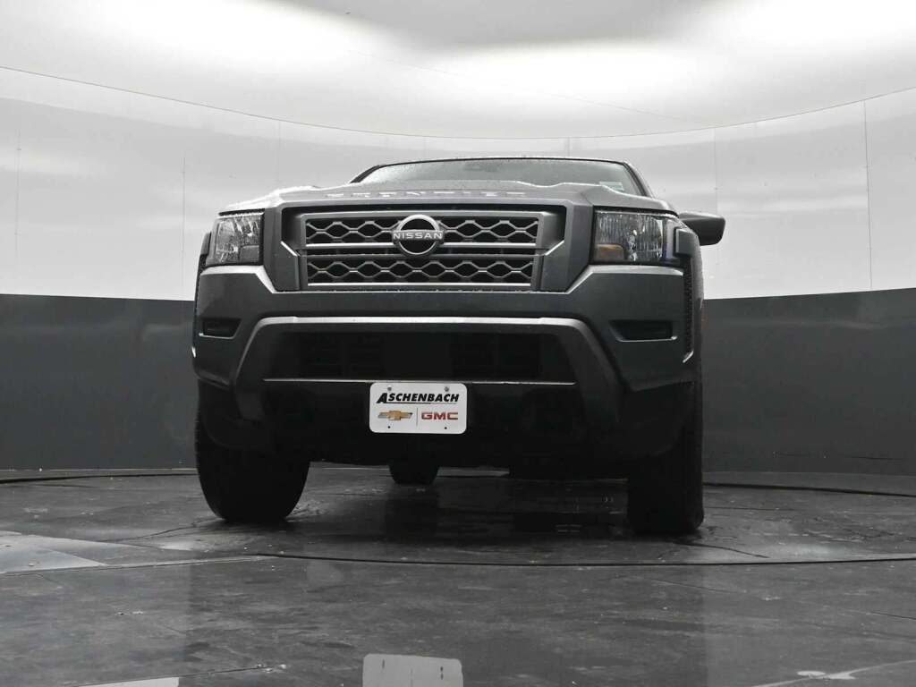 2024 Nissan Frontier Crew Cab SV 4x4