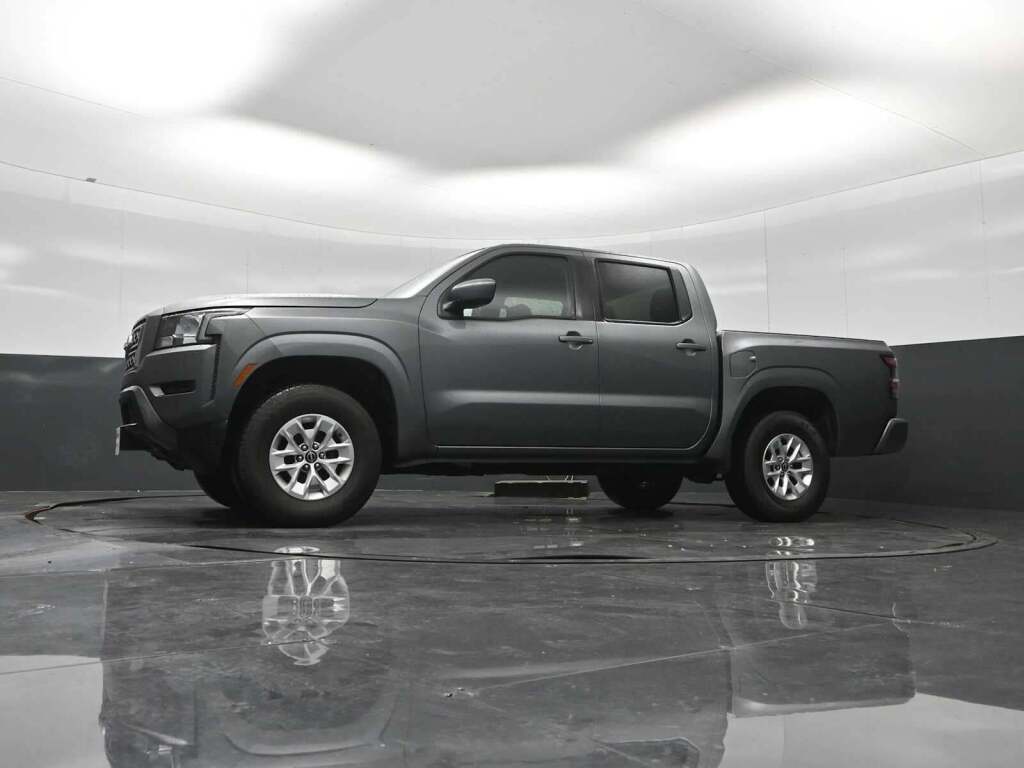 2024 Nissan Frontier Crew Cab SV 4x4