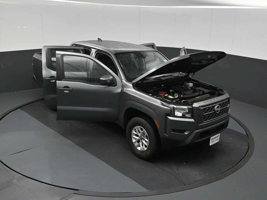 2024 Nissan Frontier Crew Cab SV 4x4