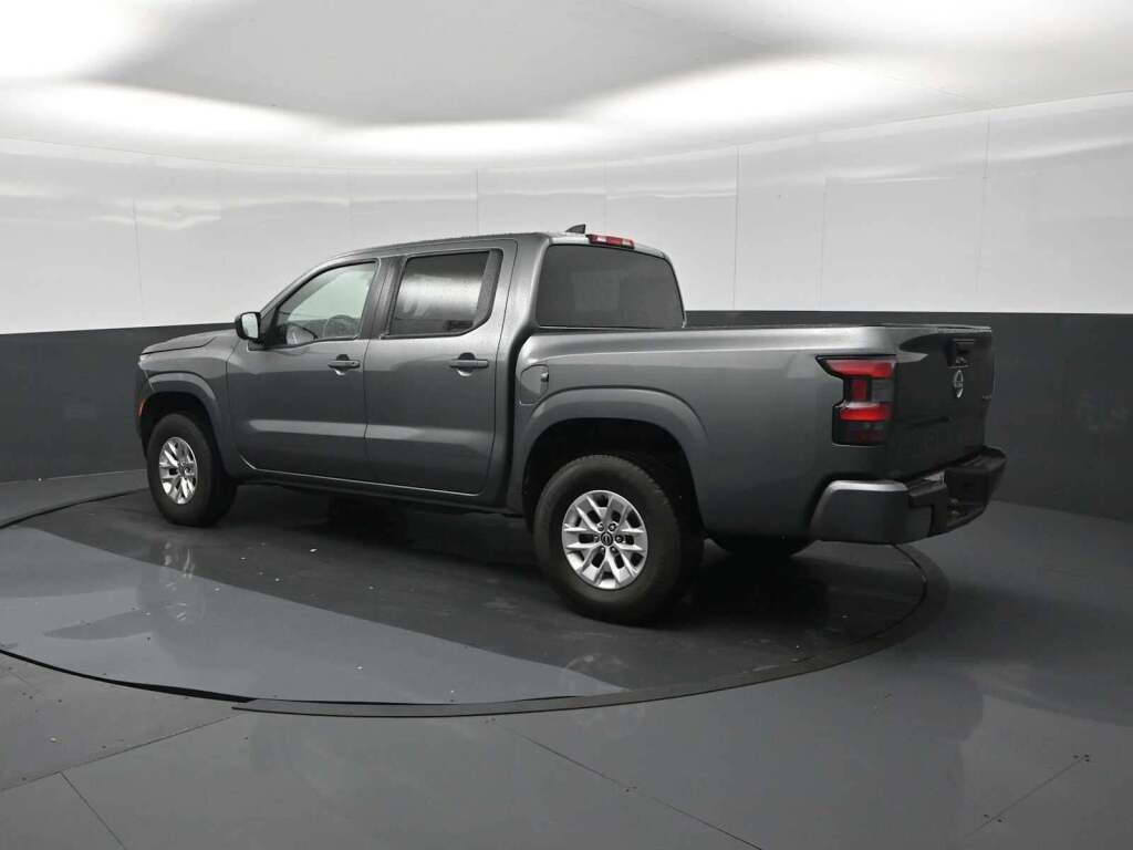 2024 Nissan Frontier Crew Cab SV 4x4