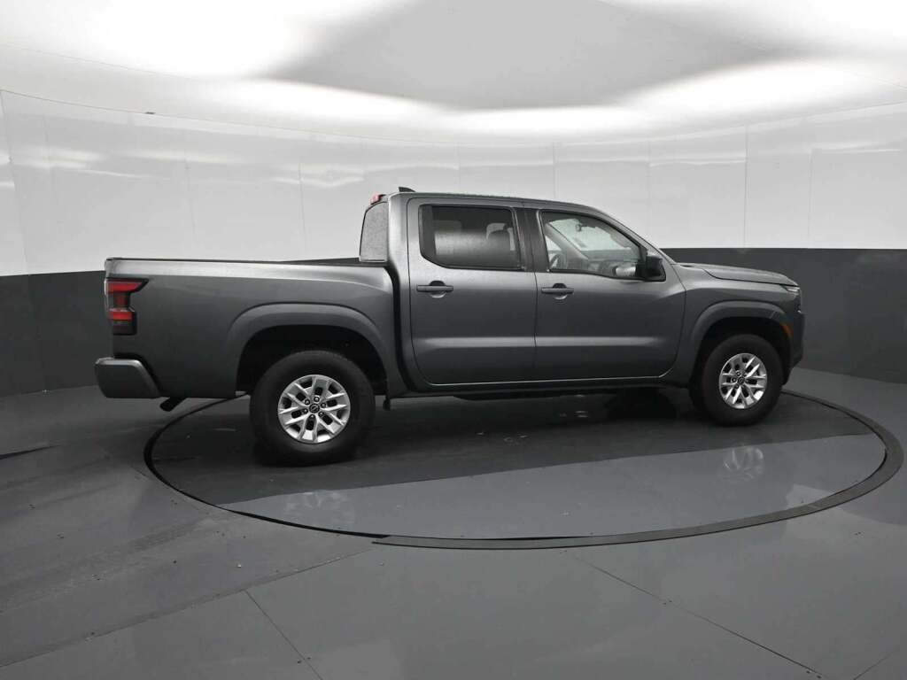 2024 Nissan Frontier Crew Cab SV 4x4