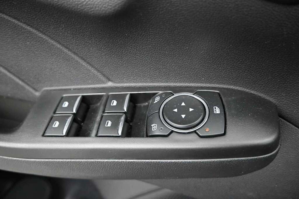2022 Ford Escape Titanium Hybrid