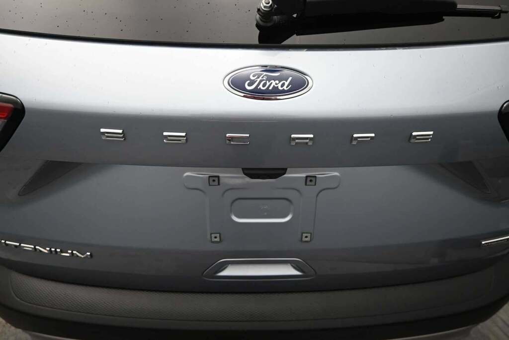 2022 Ford Escape Titanium Hybrid