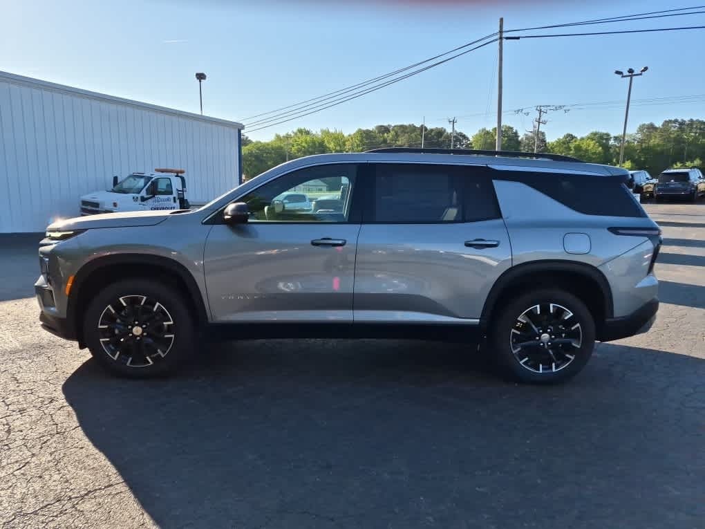 2026 Chevrolet Traverse FWD LT