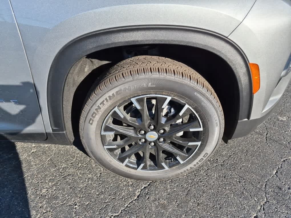 2026 Chevrolet Traverse FWD LT