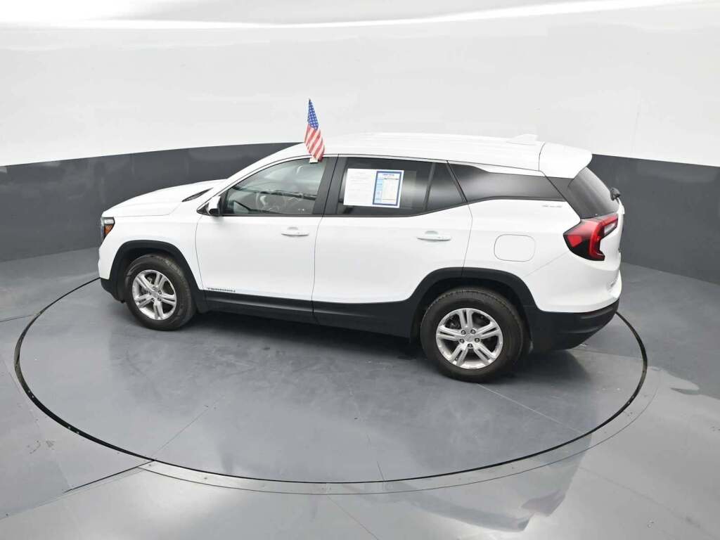 2024 GMC Terrain AWD SLE