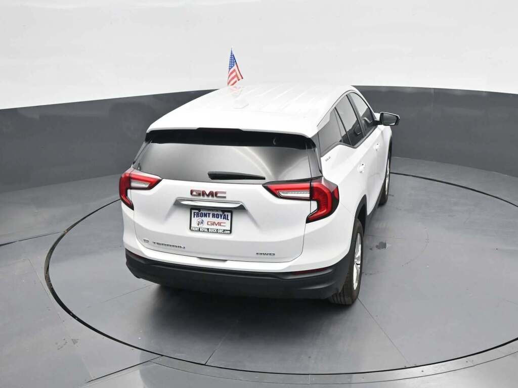 2024 GMC Terrain AWD SLE