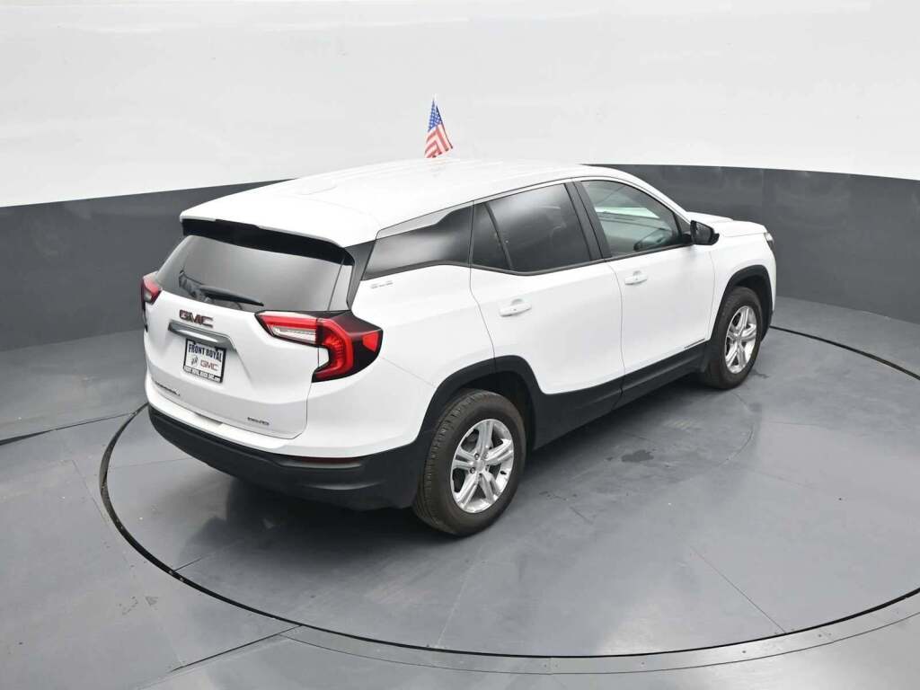 2024 GMC Terrain AWD SLE