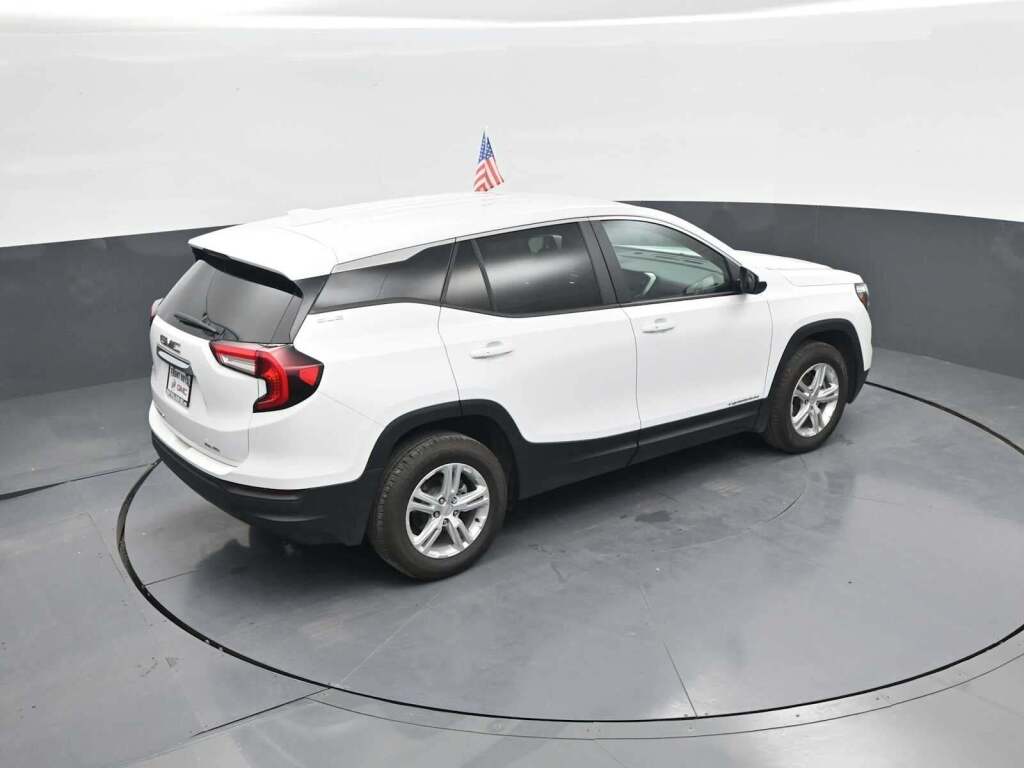 2024 GMC Terrain AWD SLE