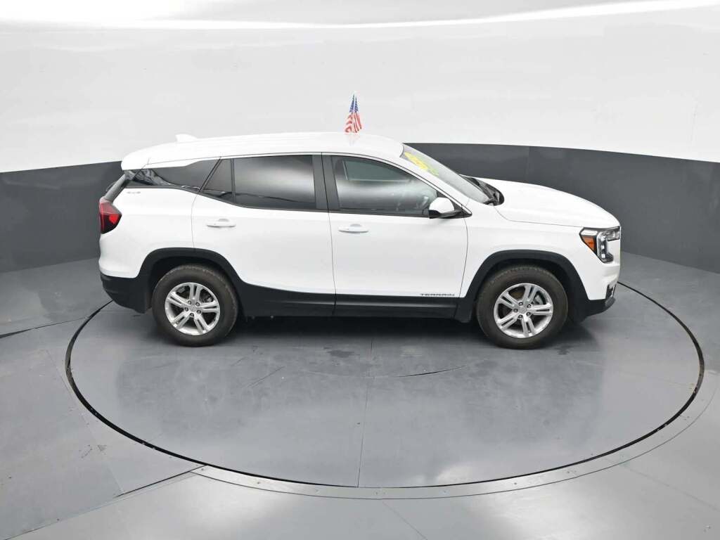 2024 GMC Terrain AWD SLE
