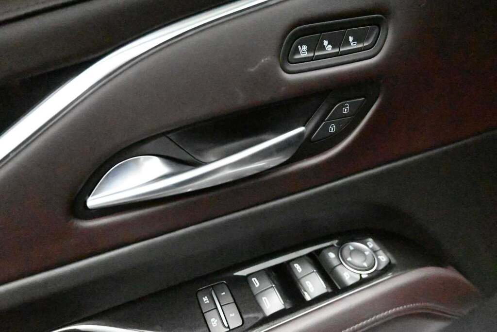 2024 Cadillac Escalade 4WD Sport Platinum
