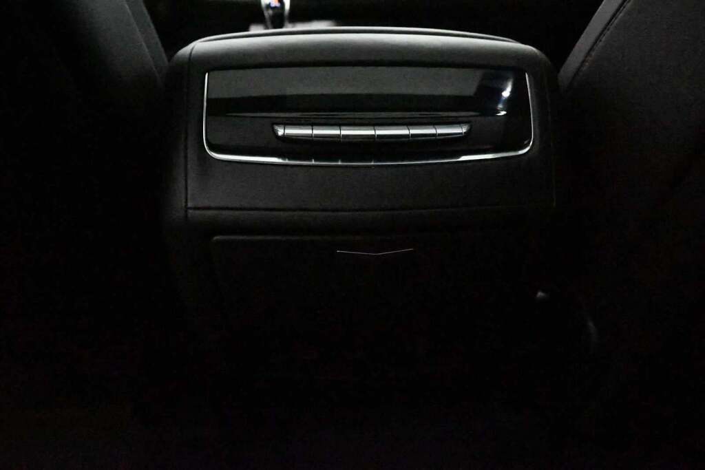 2024 Cadillac Escalade 4WD Sport Platinum