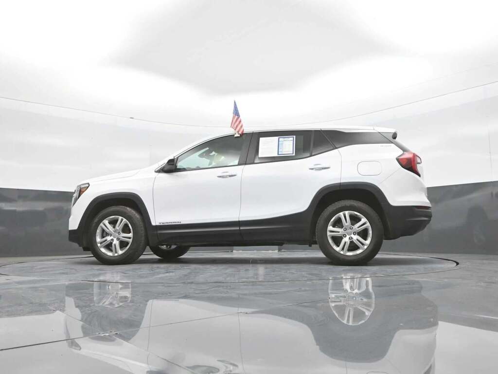 2024 GMC Terrain AWD SLE