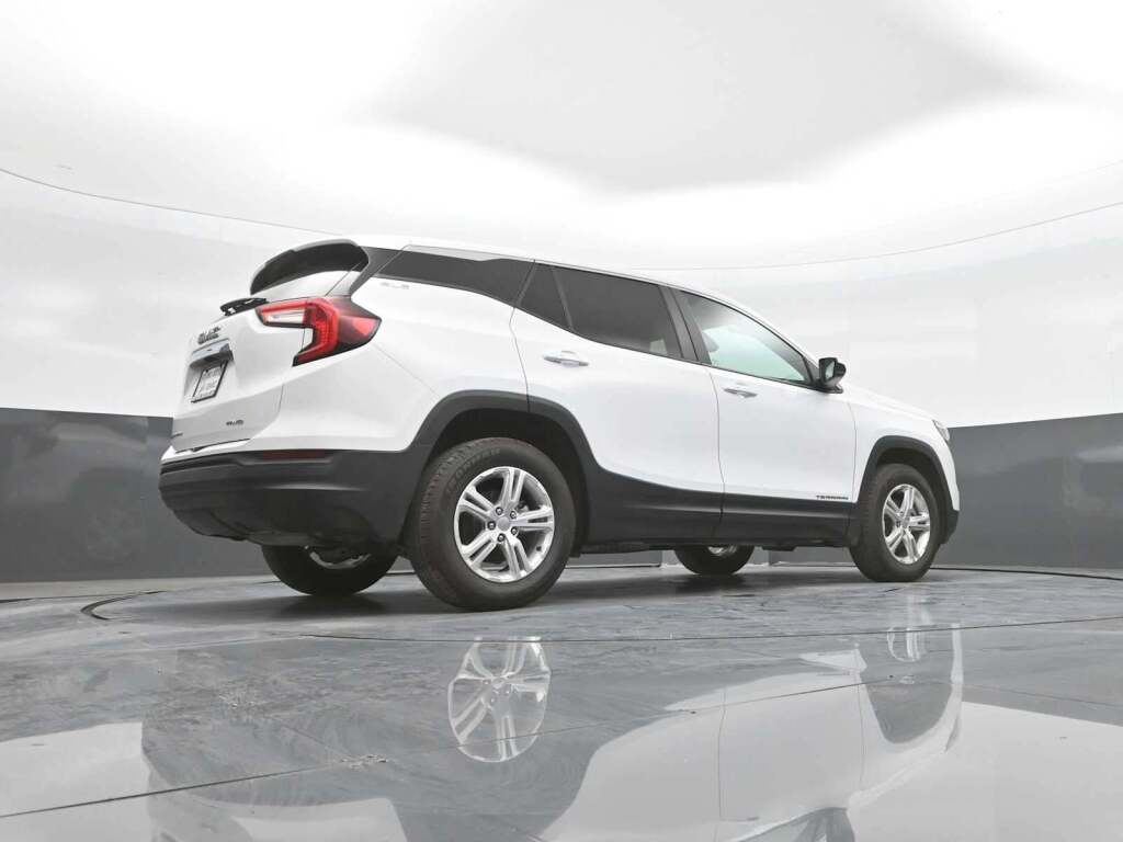 2024 GMC Terrain AWD SLE