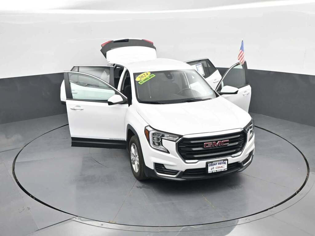 2024 GMC Terrain AWD SLE