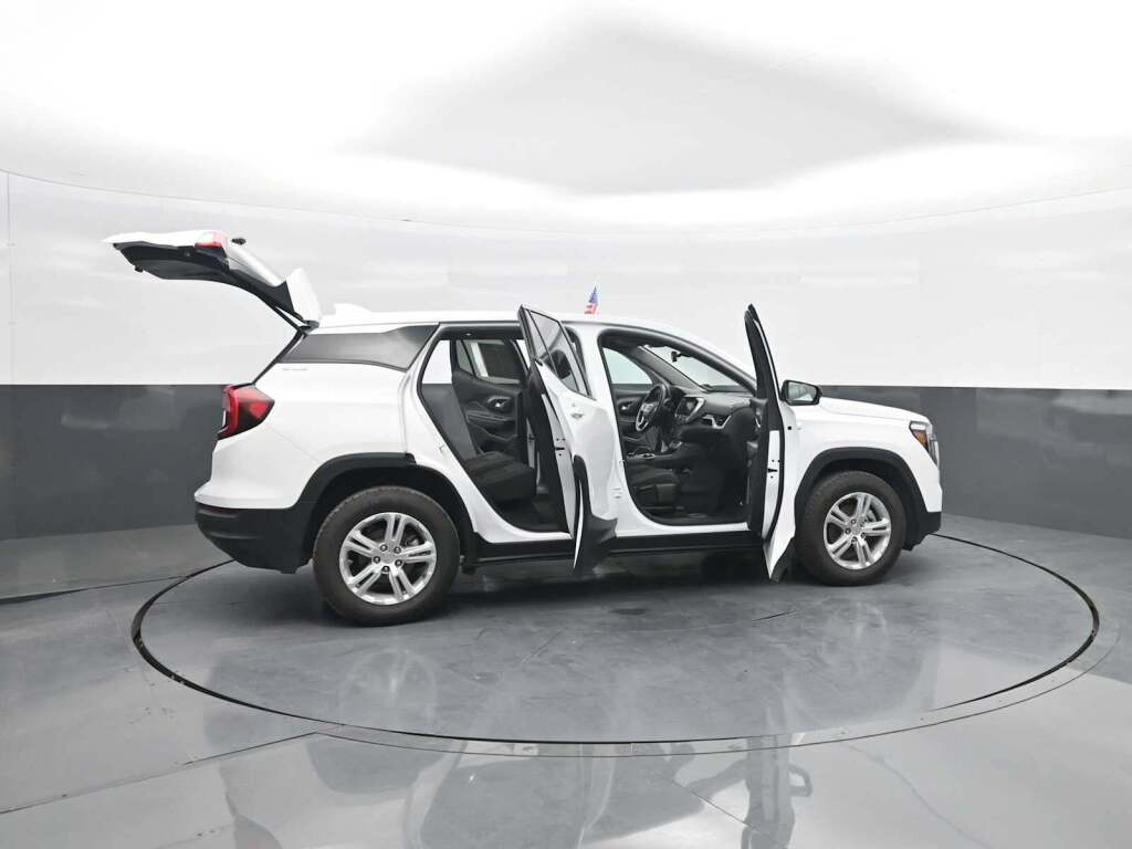 2024 GMC Terrain AWD SLE