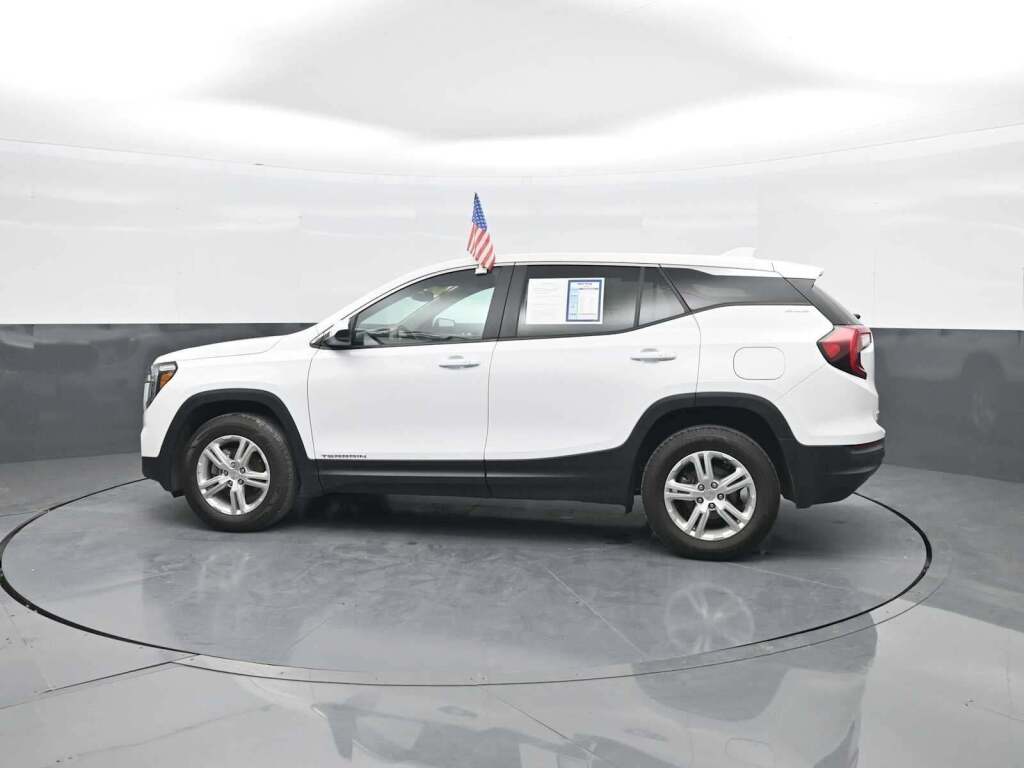 2024 GMC Terrain AWD SLE