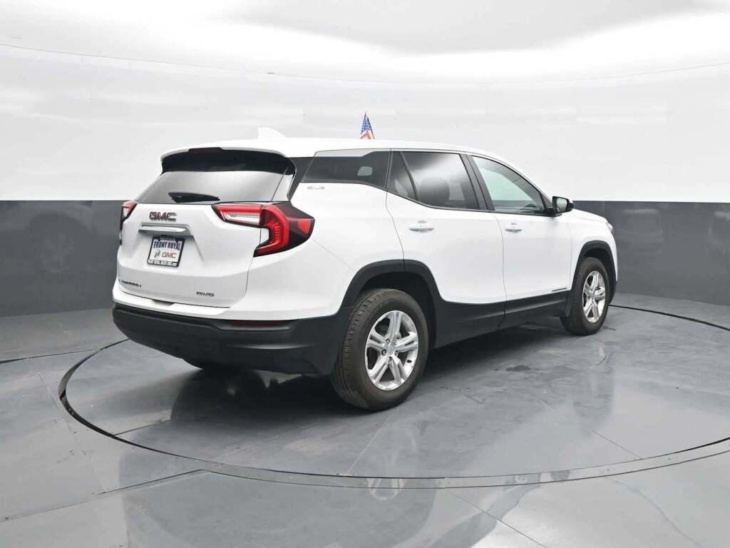 2024 GMC Terrain AWD SLE