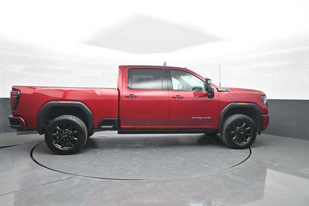 2025 GMC Sierra 2500HD AT4