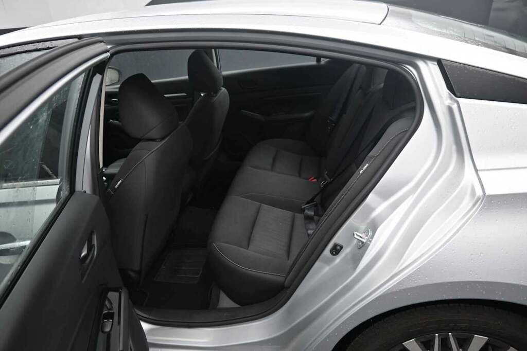 2023 Nissan Altima SV FWD