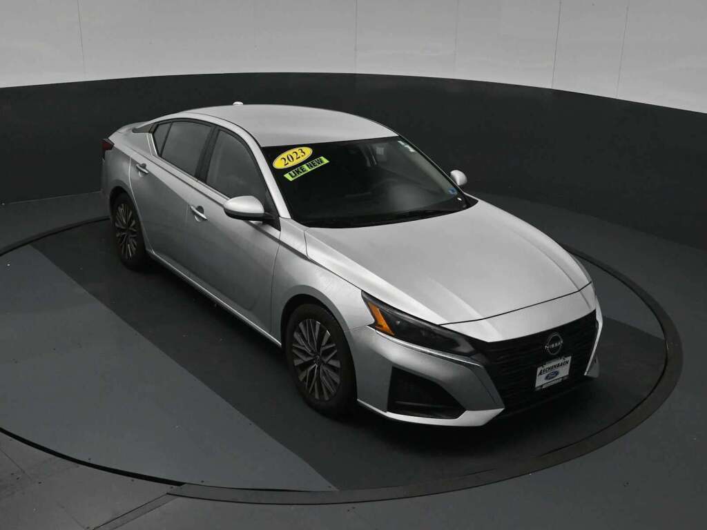 2023 Nissan Altima SV FWD