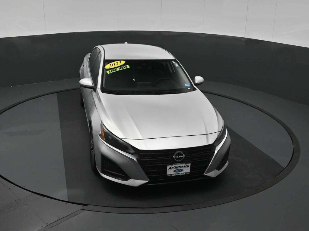 2023 Nissan Altima SV FWD
