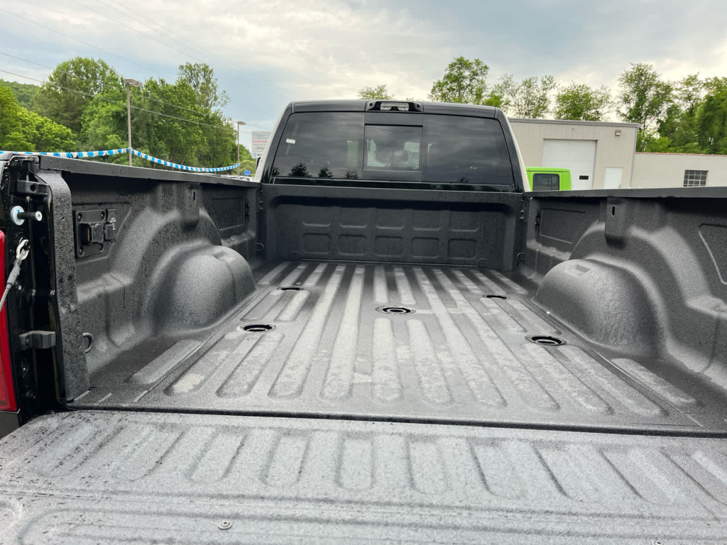 2026 Ram 3500 Laramie Crew Cab 4x4 8' Box