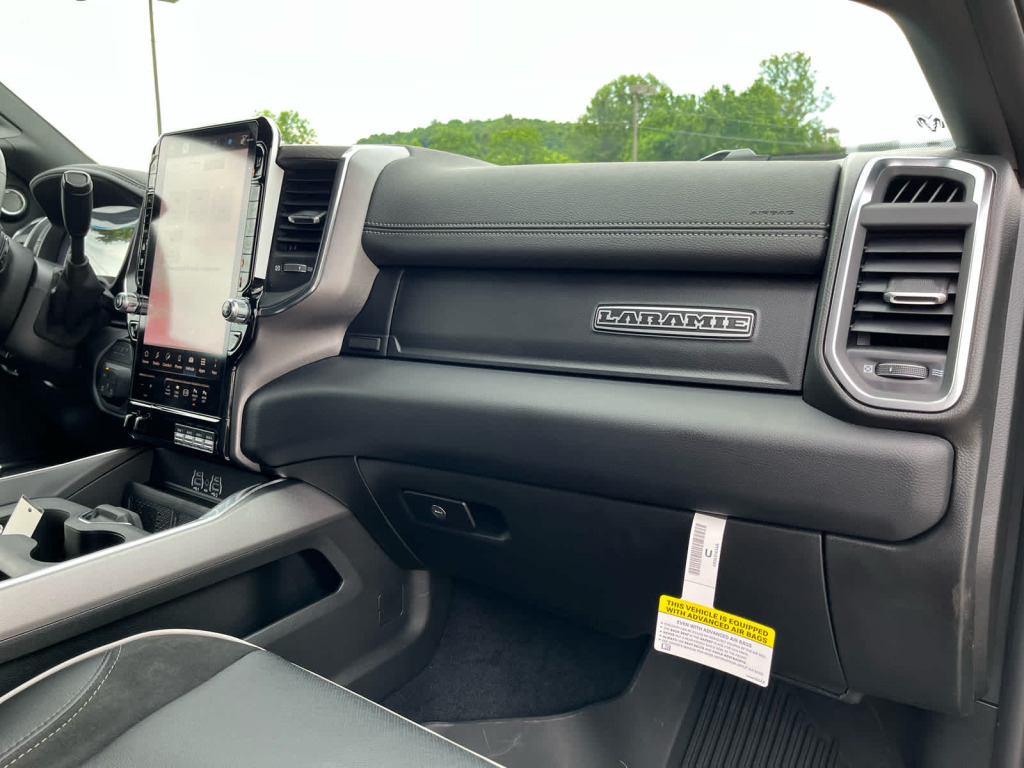 2026 Ram 3500 Laramie Crew Cab 4x4 8' Box