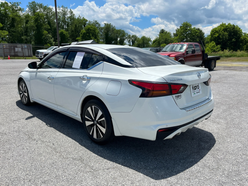 2021 Nissan Altima SL FWD