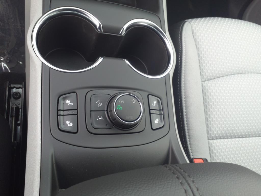 Used 2023 Summit White GMC SLE image 12