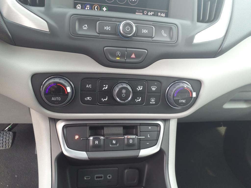 Used 2023 Summit White GMC SLE image 13