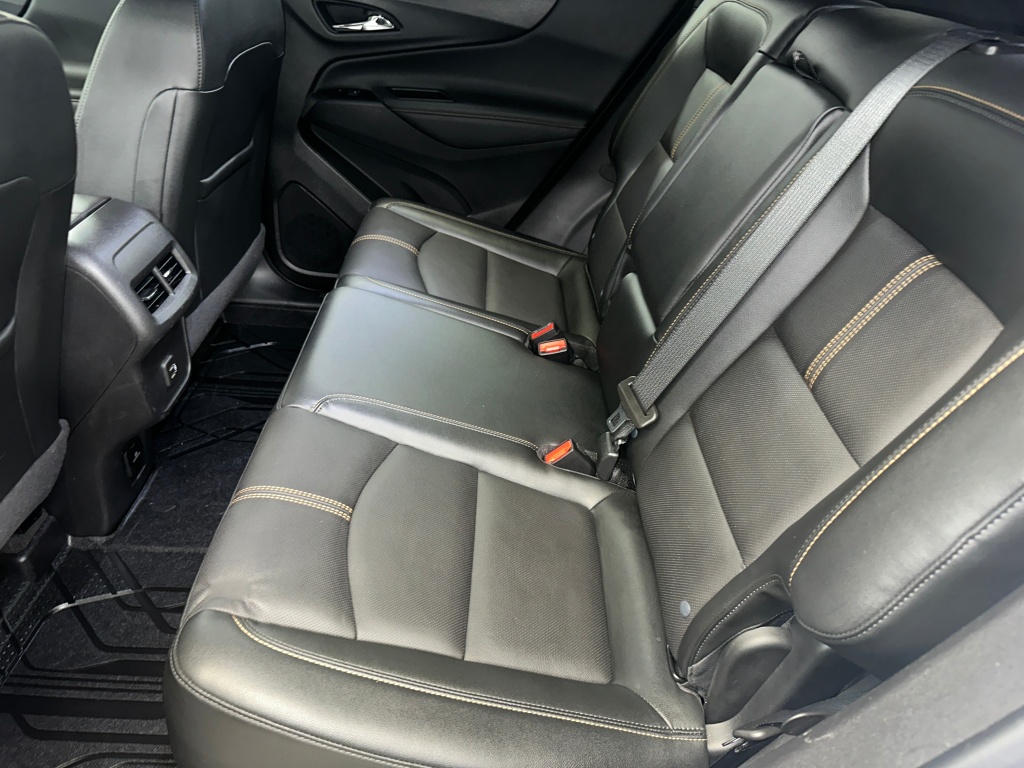 Certified Used 2023 Iridescent Pearl Tricoat Chevrolet Premier image 18