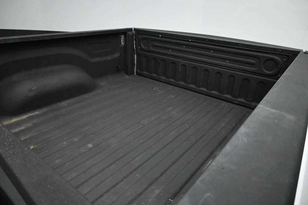 2022 Ram 1500 Classic Tradesman Crew Cab 4x4 5'7" Box