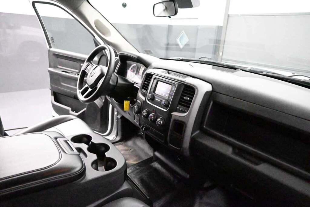 2022 Ram 1500 Classic Tradesman Crew Cab 4x4 5'7" Box