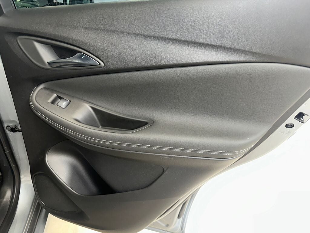 Certified Used 2023 Moonstone Gray Metallic Buick Select image 28
