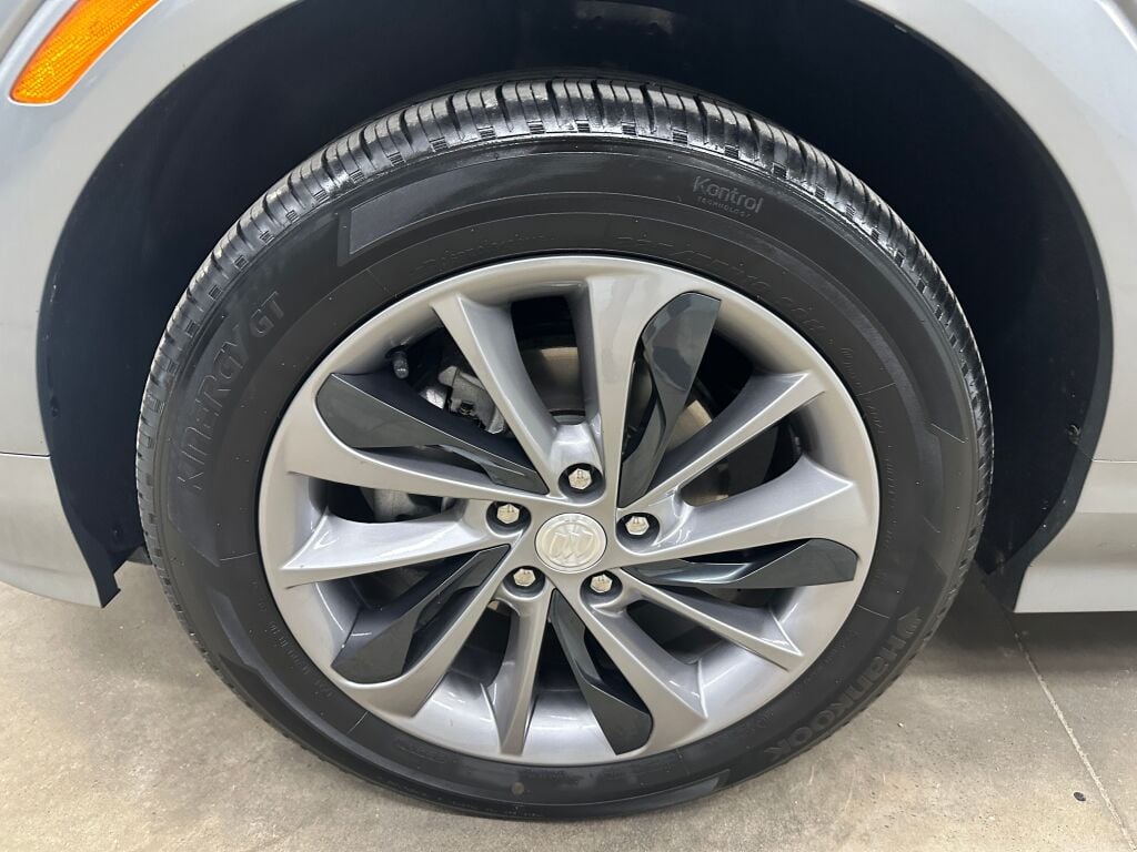 Certified Used 2023 Moonstone Gray Metallic Buick Select image 36