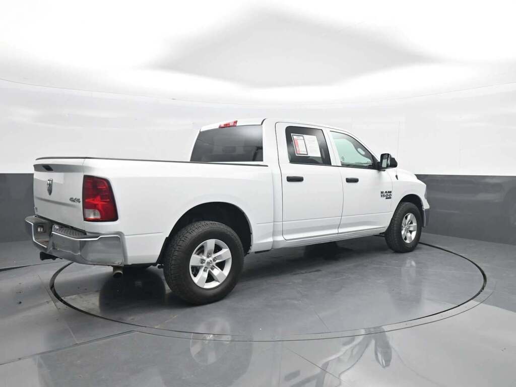 2022 Ram 1500 Classic Tradesman Crew Cab 4x4 5'7" Box