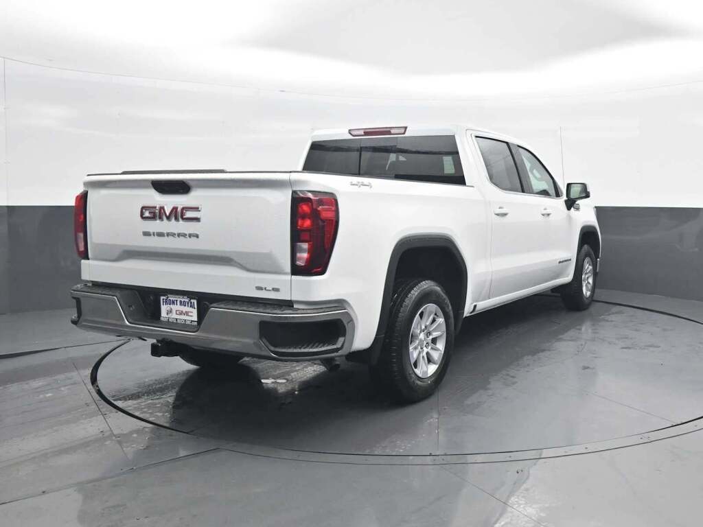 2026 GMC Sierra 1500 SLE