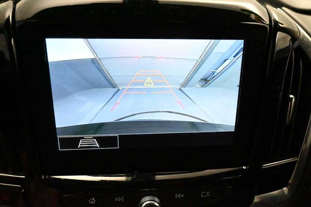 2020 Chevrolet Traverse AWD LT Cloth
