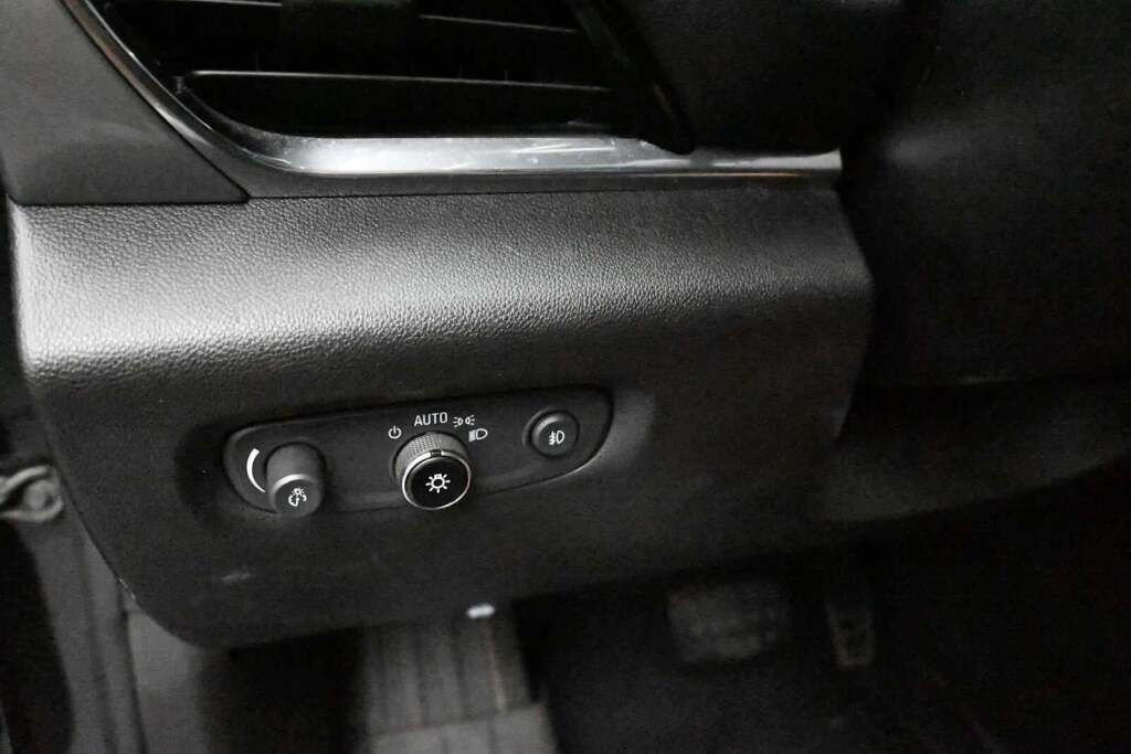 2020 Chevrolet Traverse AWD LT Cloth