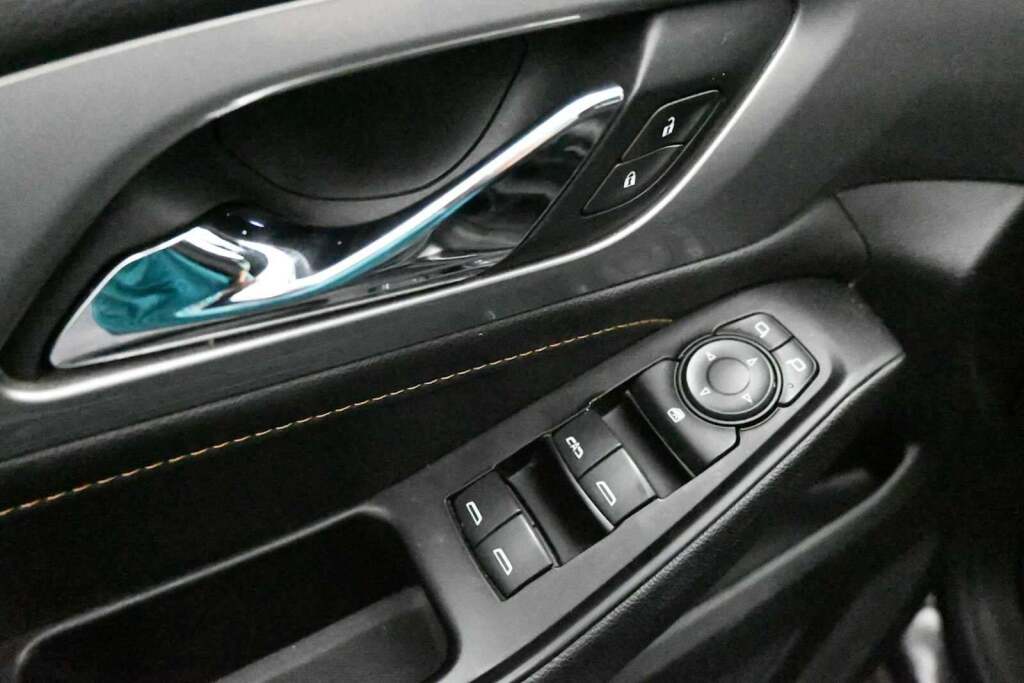 2020 Chevrolet Traverse AWD LT Cloth