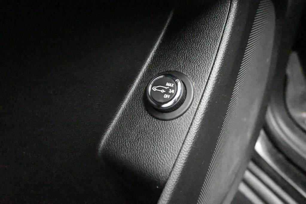 2020 Chevrolet Traverse AWD LT Cloth
