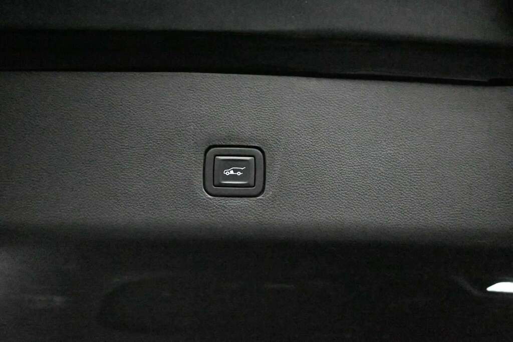 2020 Chevrolet Traverse AWD LT Cloth