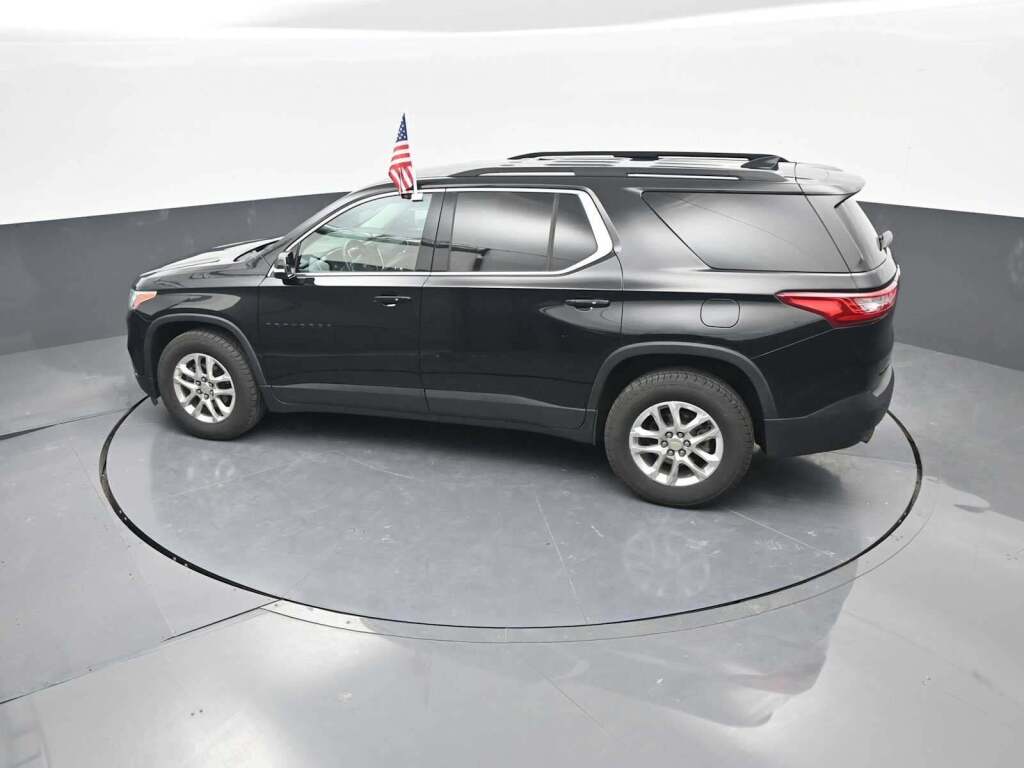 2020 Chevrolet Traverse AWD LT Cloth