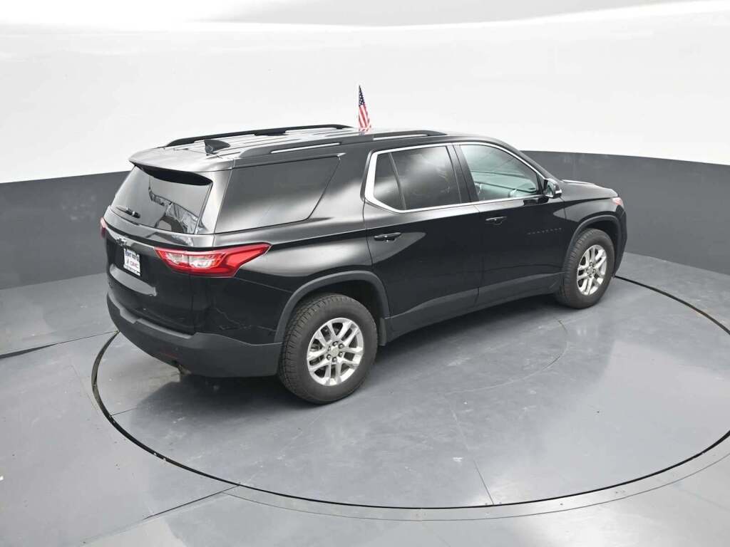 2020 Chevrolet Traverse AWD LT Cloth