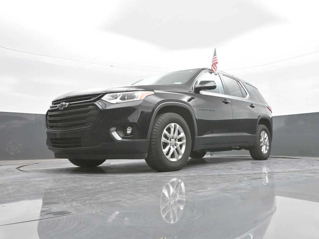 2020 Chevrolet Traverse AWD LT Cloth