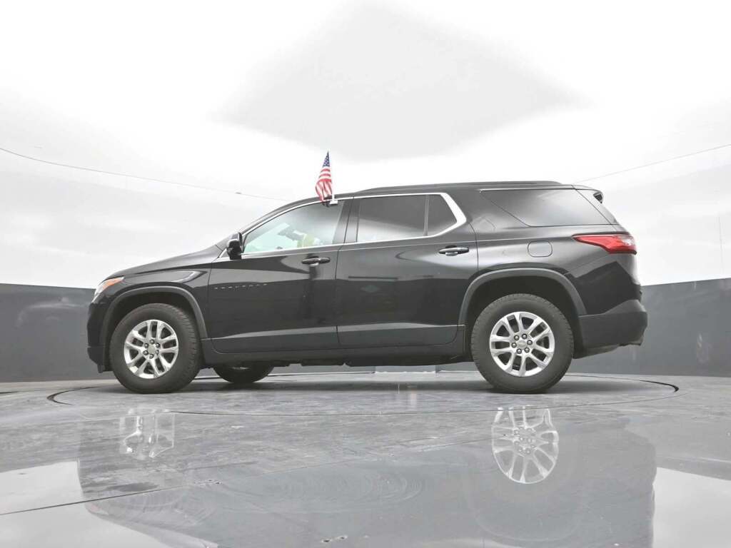 2020 Chevrolet Traverse AWD LT Cloth
